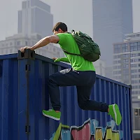 Going Up Parkour Game Rooftop