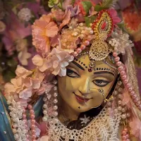 Radha Chalisa With Audio