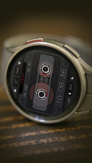 Retro Space For Wear OS Screenshot 2