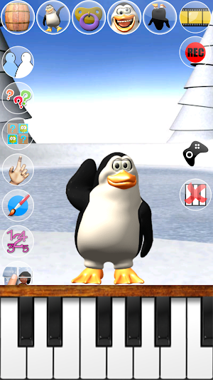 Sweet Little Talking Penguin Screenshot 1