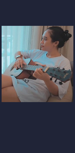 Della Monica Acoustic Screenshot 1