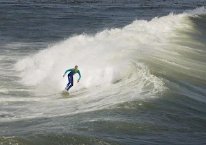 Surfing wallpapers Screenshot 1
