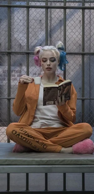 margot robbie wallpaper Screenshot 1