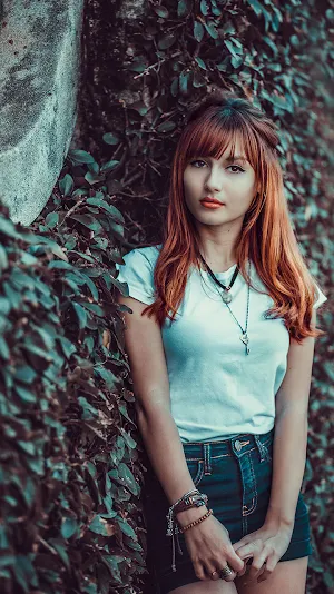 cute teenage girl wallpaper Screenshot 0