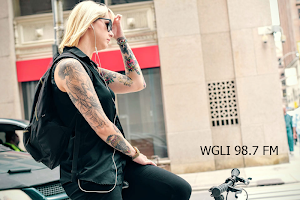 98.7 FM Rockin Eagle WGLI Radio Station Screenshot 3