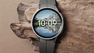 Mountain Reflection Watch Face Screenshot 3