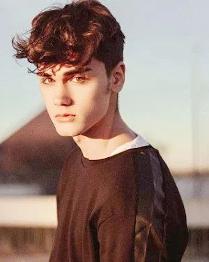 HAIRSTYLE MEN NEW Screenshot 0