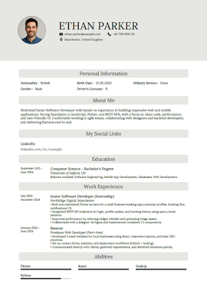 Free CV Maker - PDF Export Screenshot 2