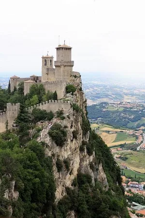 San Marino Wallpaper HD Screenshot 2