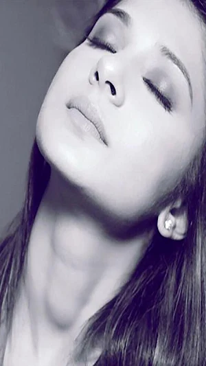 Jennifer Winget Wallpapers Screenshot 0