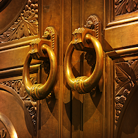 Escape Room Game - Mystery Doorway