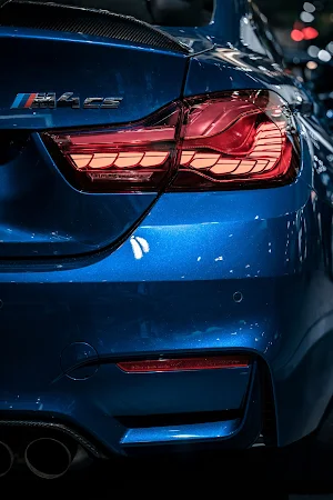 Cars Wallpapers 4K Screenshot 1