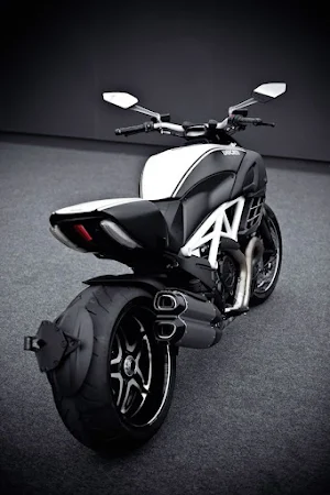 Ducati Diavel Wallpapers Screenshot 3