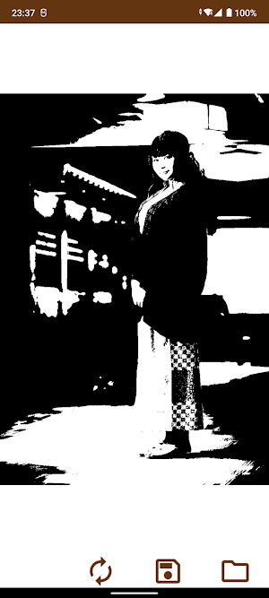 Black and White Photo Screenshot 1