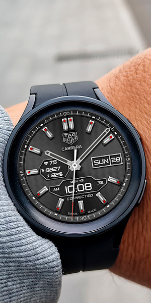 TAG Heuer Connected Watch face Screenshot 1