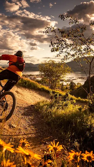 Mountain Biking Wallpaper Screenshot 2