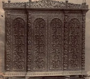 Wood Carving Cabinet Screenshot 1