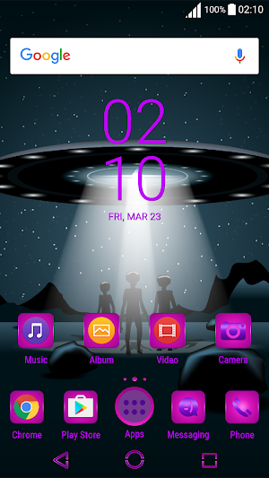 Three extraterrestrials | Free Xperia™ Theme Screenshot 0