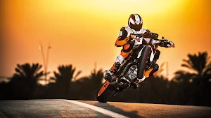 KTM 1290 Super Duke R Wallpapers Screenshot 0