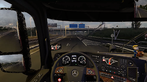Truck Driving City Truck Game Screenshot 2
