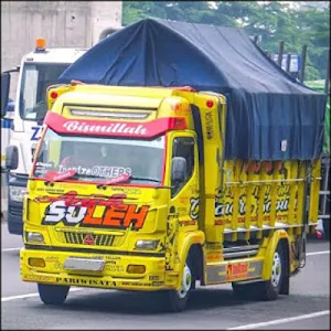 Wallpaper Truk Canter Oleng Screenshot 1
