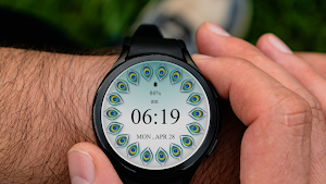 Peacock Feather Watch Face Screenshot 0
