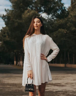 Sexy Girls Wearing Skirt Dress Screenshot 1