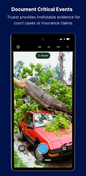 Truest: Snap, Secure, Share Screenshot 3