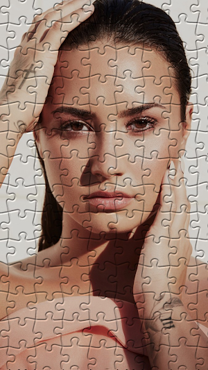 Demi Lovato Jigsaw Puzzles Screenshot 1