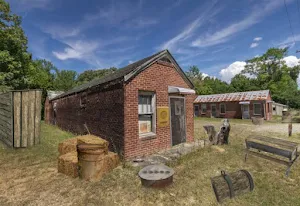 Escape Game - Abandoned Mystery Motel Screenshot 1