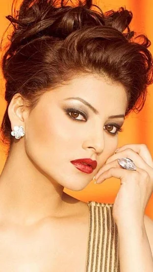 Urvashi Rautela Wallpapers 2020 Screenshot 0