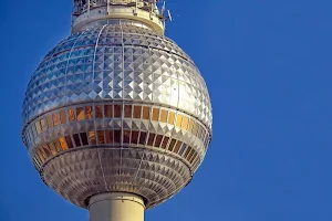 Cool buildings wallpapers Screenshot 1