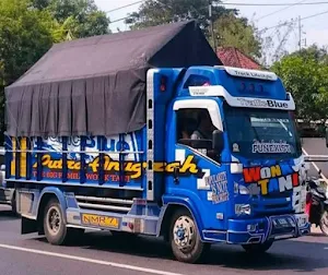 Truck Oleng Mania Wallpaper Screenshot 2