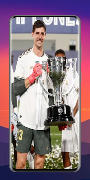 Thibaut Courtois 4K Wallpaper Screenshot 2