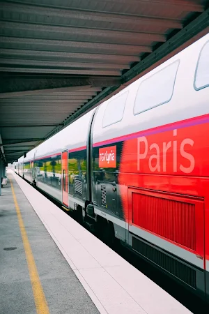 Paris Wallpapers Screenshot 0