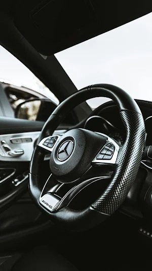 Mercedes AMG Logo Wallpaper 4K Screenshot 1