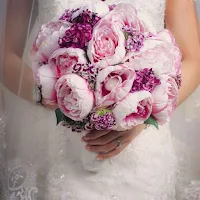 باقات ورد للعرائس 2021