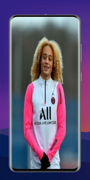 Xavi Simons 4K Wallpaper Screenshot 0