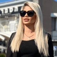 Asmaa Ghadir - Nail Design