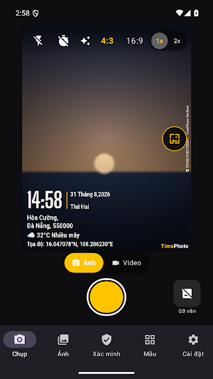 TimePhoto: Timestamp Camera Screenshot 0