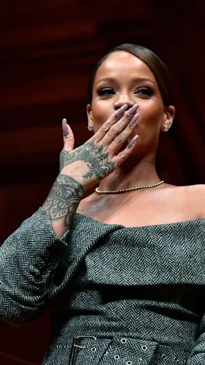 Rihanna:Puzzle,Wallpapers Screenshot 2