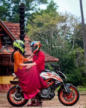 Bike couples Wallpapers Screenshot 0