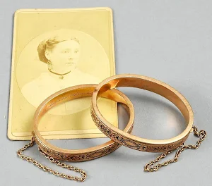 Gold Jewelry Design Screenshot 2