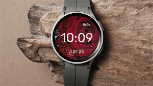 Abstract Rose - Watch Face Screenshot 3