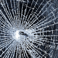 Broken Screen Wallpaper 4K