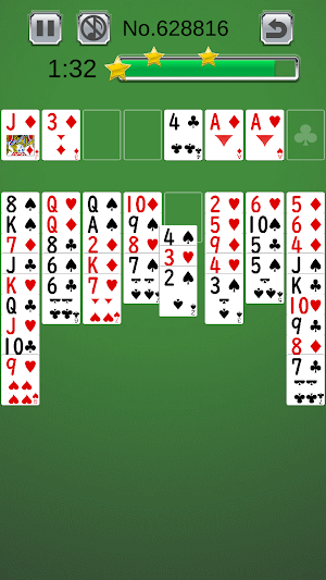 Sexy Waifu FreeCell Solitaire Screenshot 2