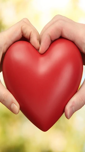 Love Wallpapers 4K Screenshot 1