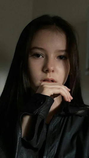 Daneliya Tuleshova:wallpapers Screenshot 0