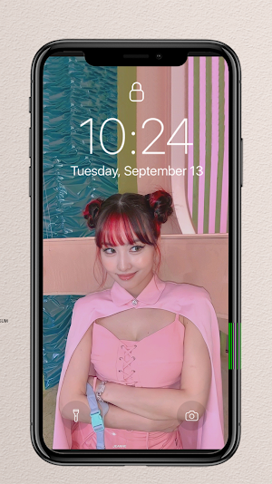 Twice Momo (모모) HD Wallpaper Screenshot 2
