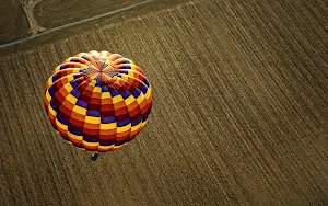 Hot Air Balloon Wallpaper HD Screenshot 0